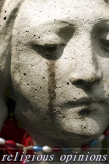Bloed, sweet en trane: die Maagd Maria standbeeld in Akita, Japan-Engele en wonderwerke