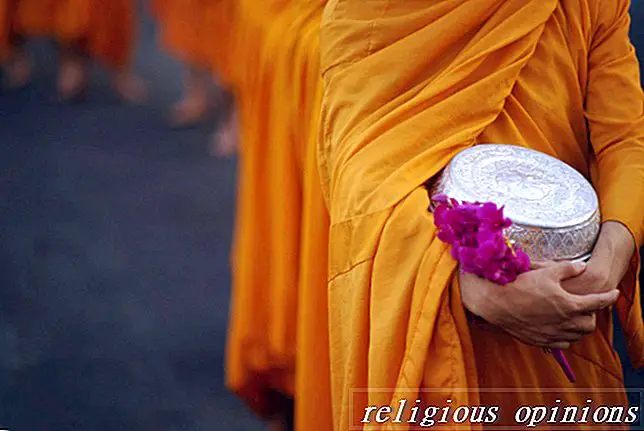 बौद्ध भिक्षुओं का रोब-बुद्ध धर्म