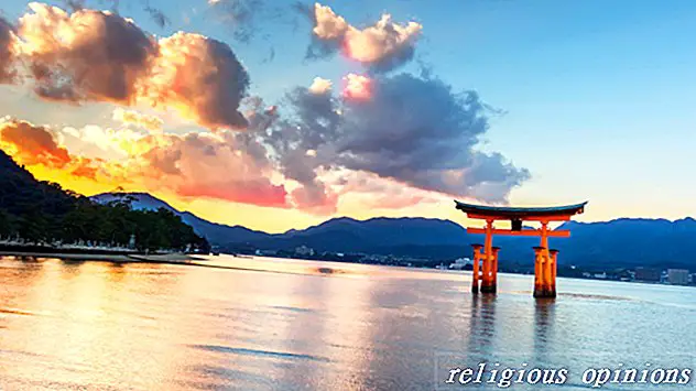 Schintoismus - Glossar des Shinto: Definitionen, Überzeugungen und Praktiken